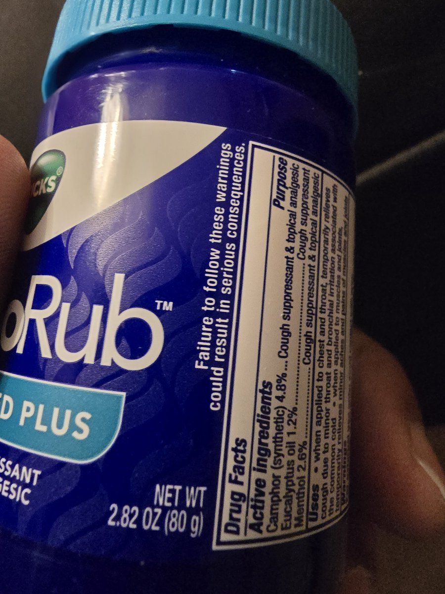 Hugrad95's tweet image. #shrinkflation Crazy they charge more for Vicks Vaporub but look how they reduced the amount we get..Same bottle also...Someone needs to do something about this. #Economy #vicks