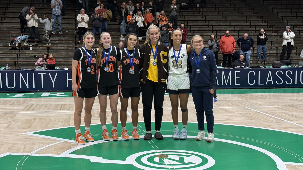 hank 🇰🇷 tweet media