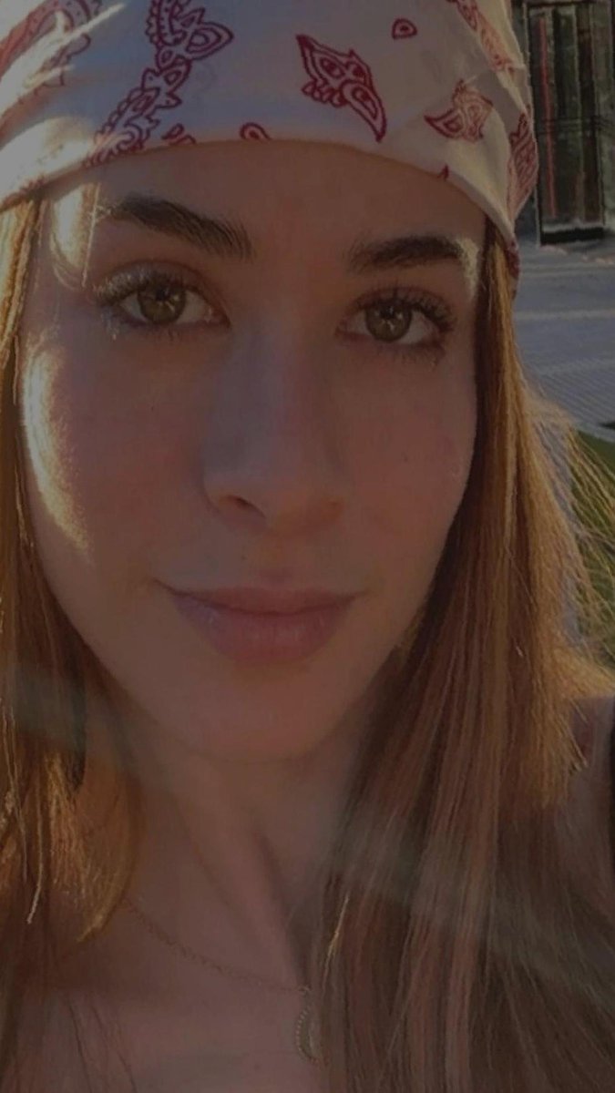 ruby_zoe_60's tweet image. not gonna lie todays been pretty chill so far hope yours is too 🌈☀️