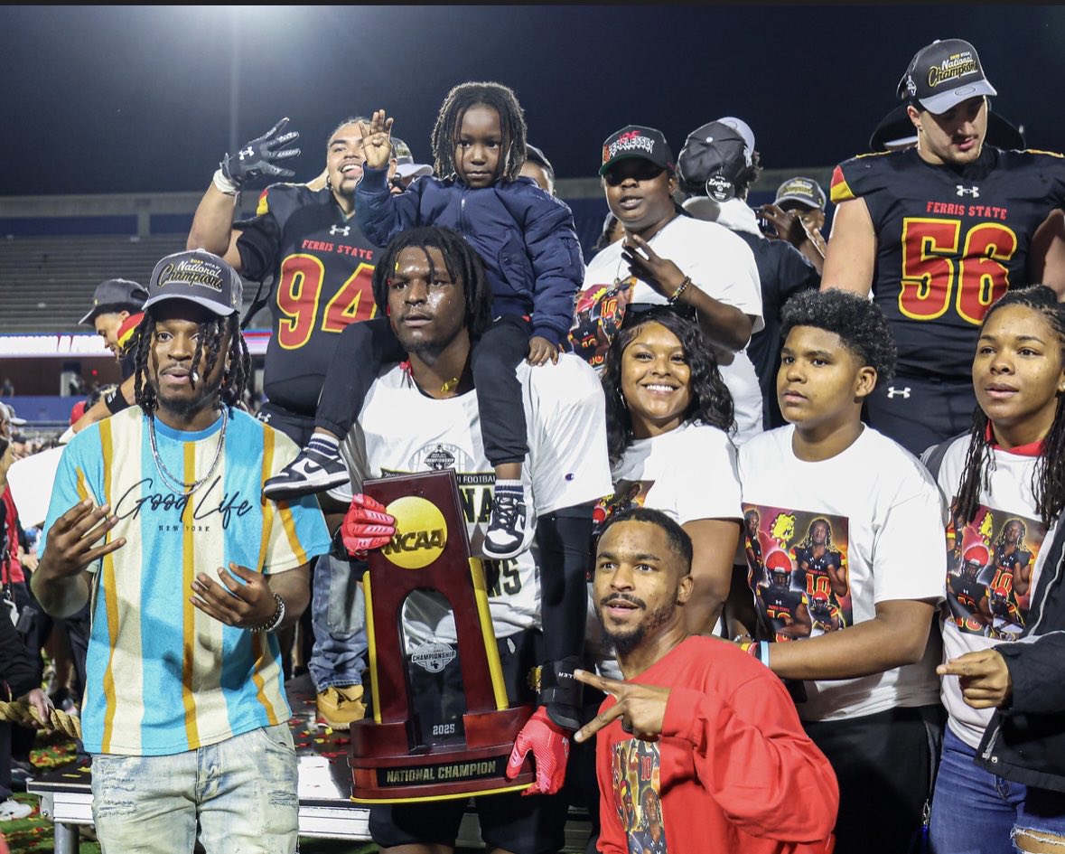 Ralph Carter🦍 tweet media