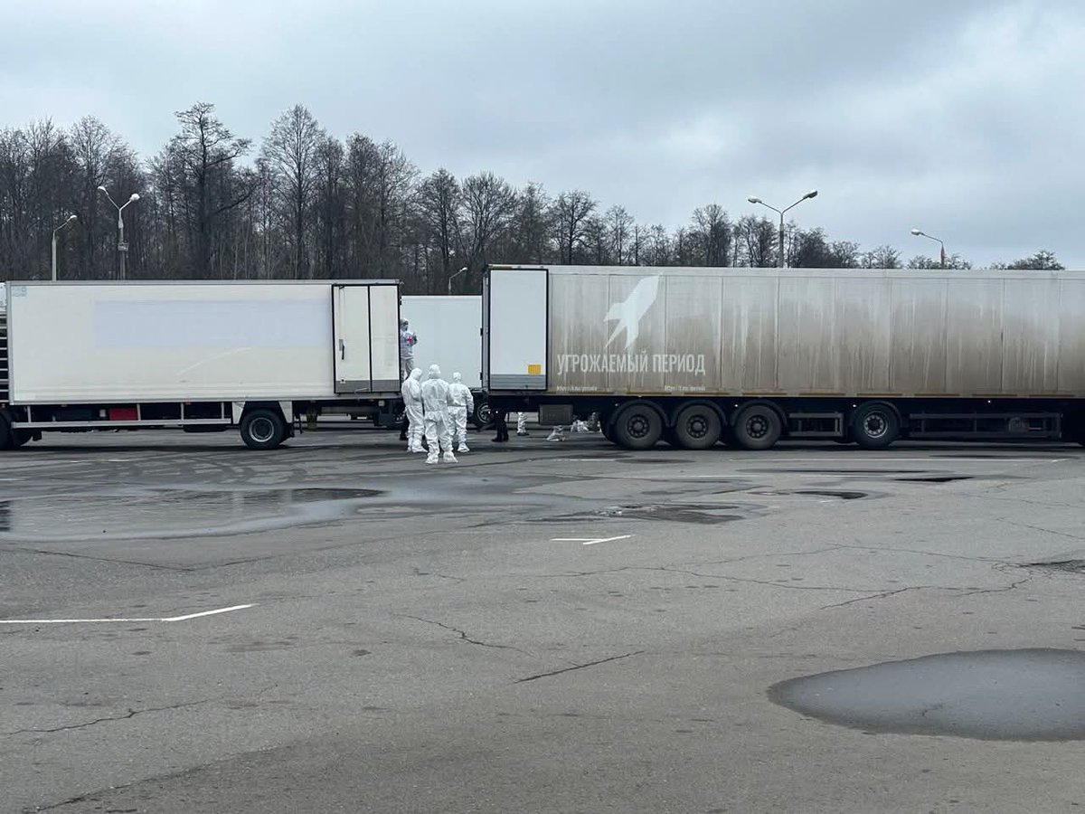 AleNoticiasCuba's tweet image. 💥 RESULTADOS DE LOS INTERCAMBIOS DE CUERPOS DE FALLECIDOS ENTRE #UCRANIA 🇺🇦 Y #RUSIA 🇷🇺 ‼️ 

🖤💀 16 298 cuerpos ucranianos 🇺🇦. 
🖤💀 464 cuerpos rusos 🇷🇺.

35 🇺🇦💀 x cada 1 🇷🇺. Un balance bastante desproporcionado.