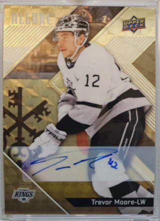 JerseyRips's tweet photo. ***NEW LISTING*** 2024-25 Upper Deck Allure | Trevor Moore | Auto | 1 of 1 | LA Kings | NHL

#LAKings #NHL #UpperDeck #Allure #TrevorMoore #auto #1of1 #oneofone

https://t.co/POVvY0q6gr https://t.co/zOPlrShD3M