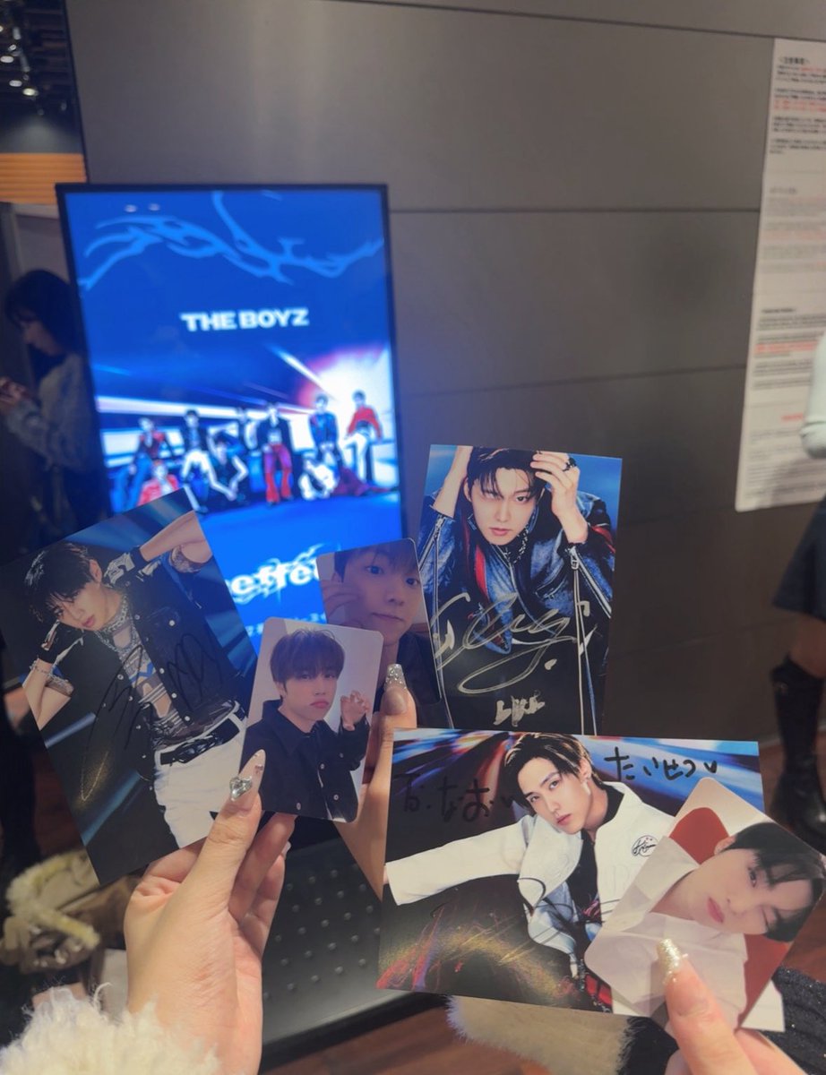  ︎︎ tweet media