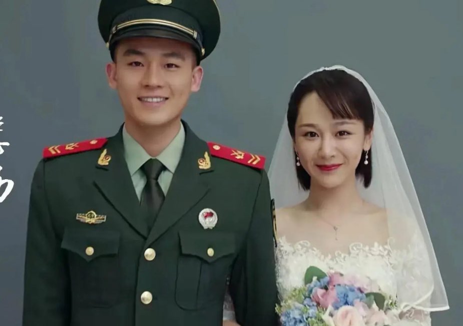 zimiyangzi's tweet image. #TheWayYouComeBack #玉兰花开君再来 is #YangZi’s second time working with director #YangYang #杨阳 and #OuHao  

- acted a supporting role in Yang Yang’s #心术 #AngelHeart (2012) 
- acted with Ou Hao in the movie #TheBravest #烈火英雄 (2019)