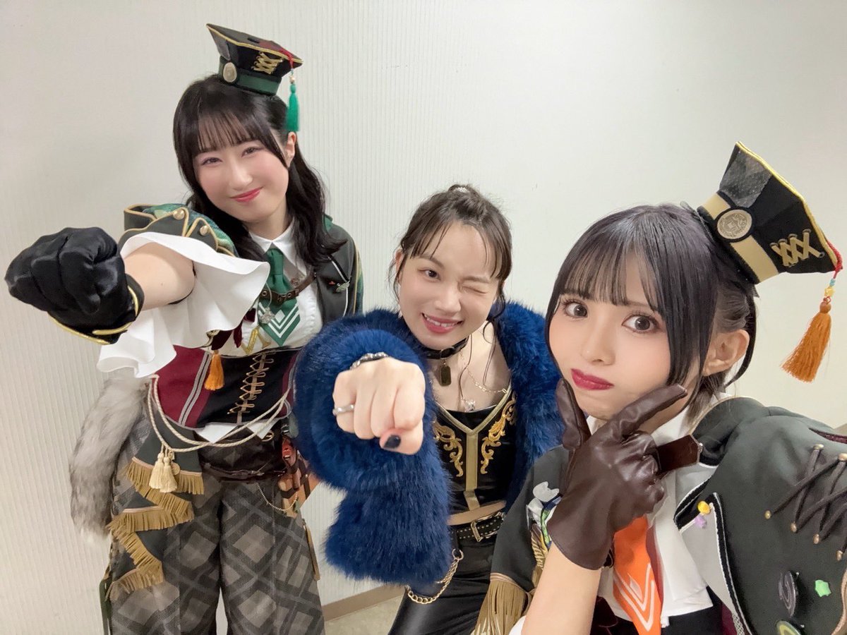 chisugaofficial's tweet photo. 今回シャニマスチームと
レッスン、本番通して一緒になることが多くて✨

和気藹々として楽しすぎたー！

同じステージに立つ機会はなかなかないだろうけど、これからも一緒に頑張っていくつもりで励むぞ！と思いました🥲🫶

合同ってほんとに夢だな〜👼🫧

#アイマスMOIW2025
#アイマスMOIW2025_day2 https://t.co/WECaoD08VR
