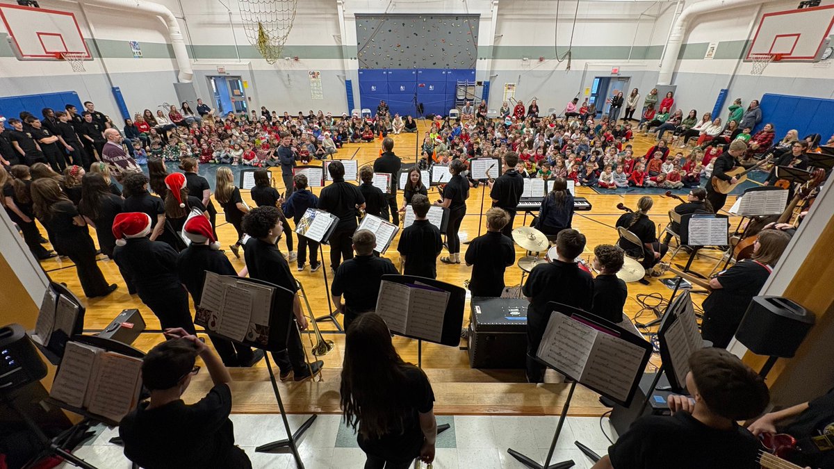AtkinsonAcademy's tweet image. [Full gallery on SmugMug: photos.timberlane.net/MS/20251222-Mu… ]

It was such an incredible day traveling to Danville School, Sandown North, Pollard School, and Atkinson Academy with our middle school Honors Advisory musicians!