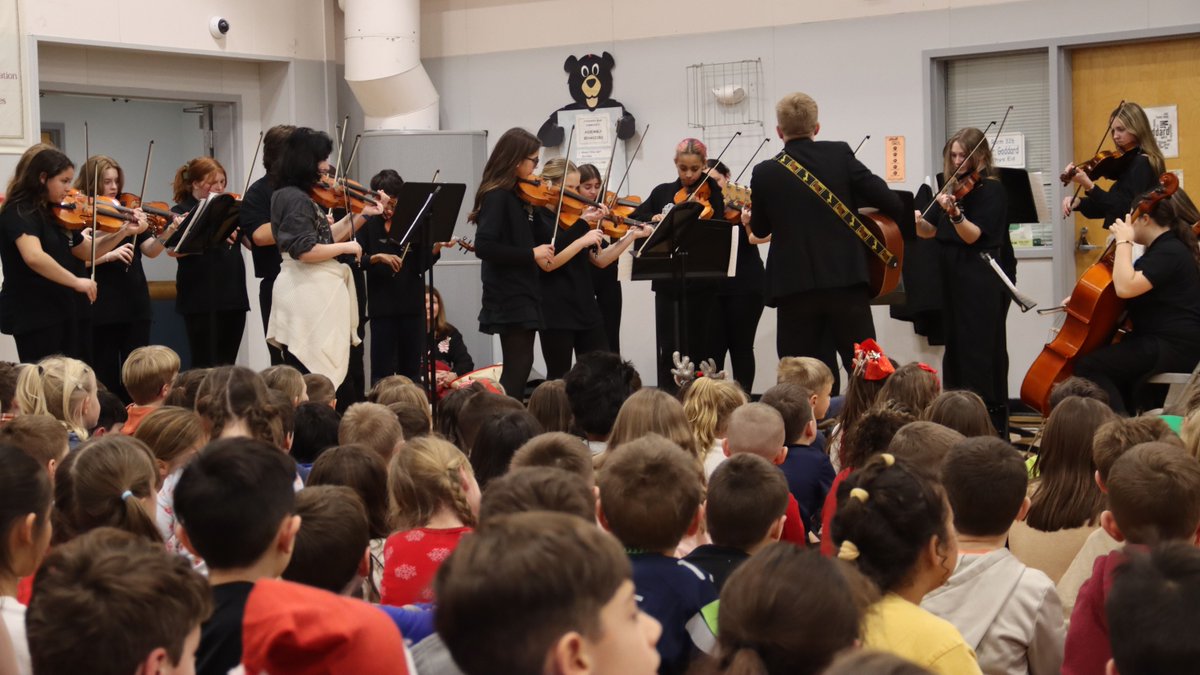 AtkinsonAcademy's tweet image. [Full gallery on SmugMug: photos.timberlane.net/MS/20251222-Mu… ]

It was such an incredible day traveling to Danville School, Sandown North, Pollard School, and Atkinson Academy with our middle school Honors Advisory musicians!