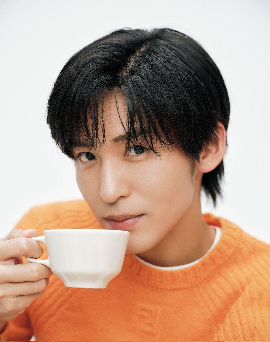 目黒蓮 ☆ meguro ren for esse february 2026 cover issue 🖤