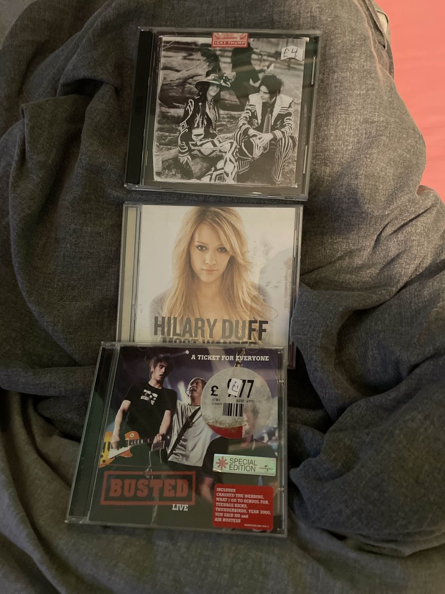 In the spirit of bringing back physical media, here are some cds i bought today^^