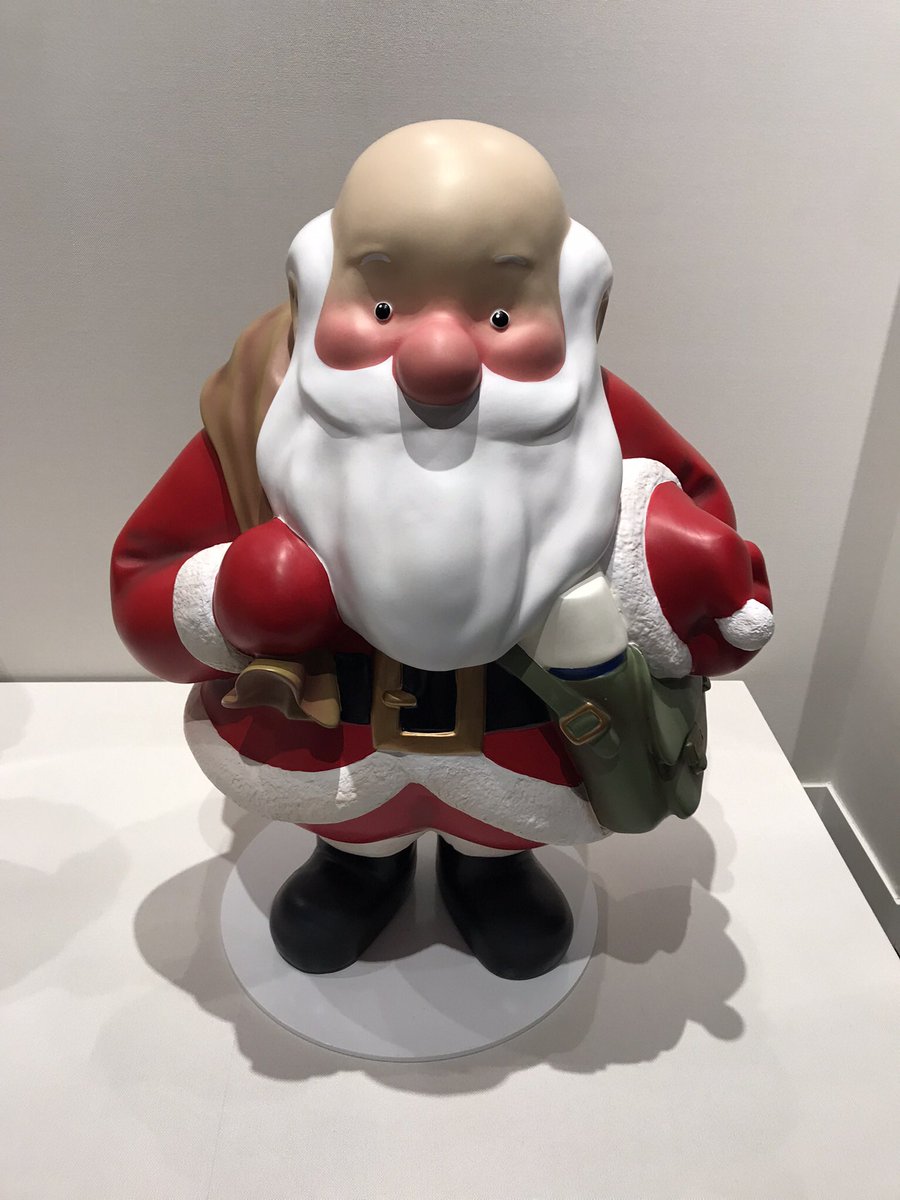 Imperial Warrant 皇室の御用達 髙島屋史料館。リニューアルオープン5周年記念。高島屋呉服店は、美術工芸品輸出業より先に段通店を始めたらしい。洋風建築の増加で室内装飾の需要が高まることを見越してのこと。展示されていた御用裂はどれも美しかったが、色味が案外鮮やかだったのが印象に残った。