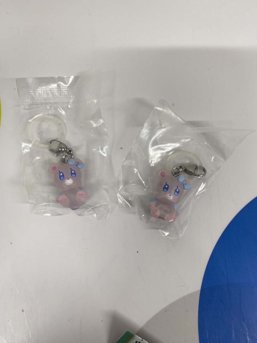 mmm__m46's tweet photo. めじるしアクセサリー　アイカツ　ガチャガチャ　交換

譲）エンジェリーベア 

求）星宮いちご 霧矢あおい 紫吹蘭

郵送希望📮
まとめて交換してくれる方優先 https://t.co/PV0JsbCzCp