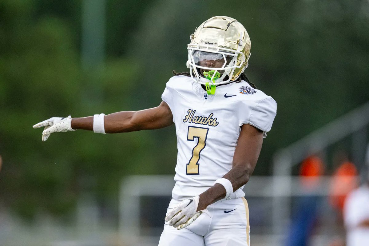 KyleNeddenriep's tweet image. Congrats to the 2025 Central Indiana high school football Super Team. Pictured here @Jordan_Palmer44 @AdeobaDammy @kasmirjhicks2 and @deacon_king10 Full team: bit.ly/3Y83cx3