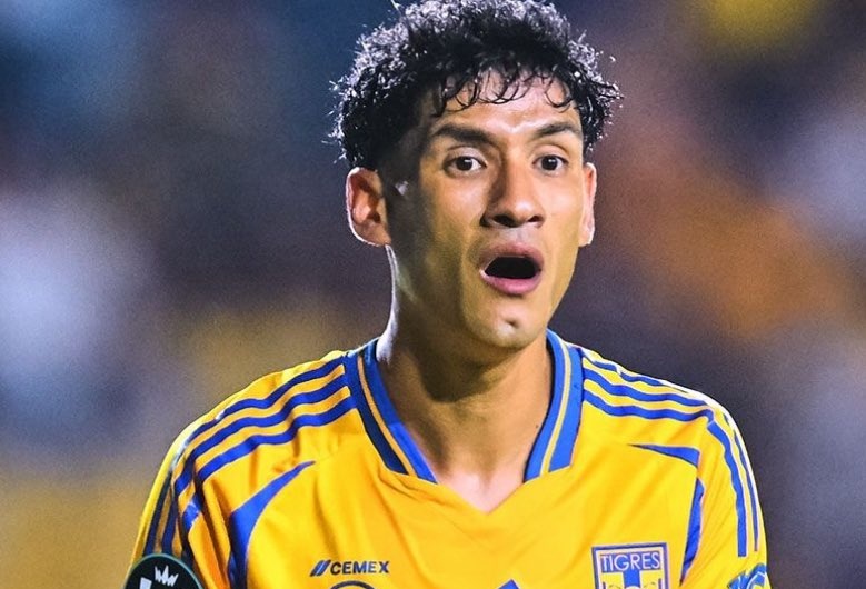 ❌ #Pumas nunca tuvo una negociación por Uriel Antuna.

Además de que el delantero tiene un sueldo muy considerable en #TigresUANL 

#LigaBBVAMX 

<a href="/FUT_sinFrontera/">Fútbol Sin Fronteras</a> <a href="/compasdelbalon/">Compas del balón</a>