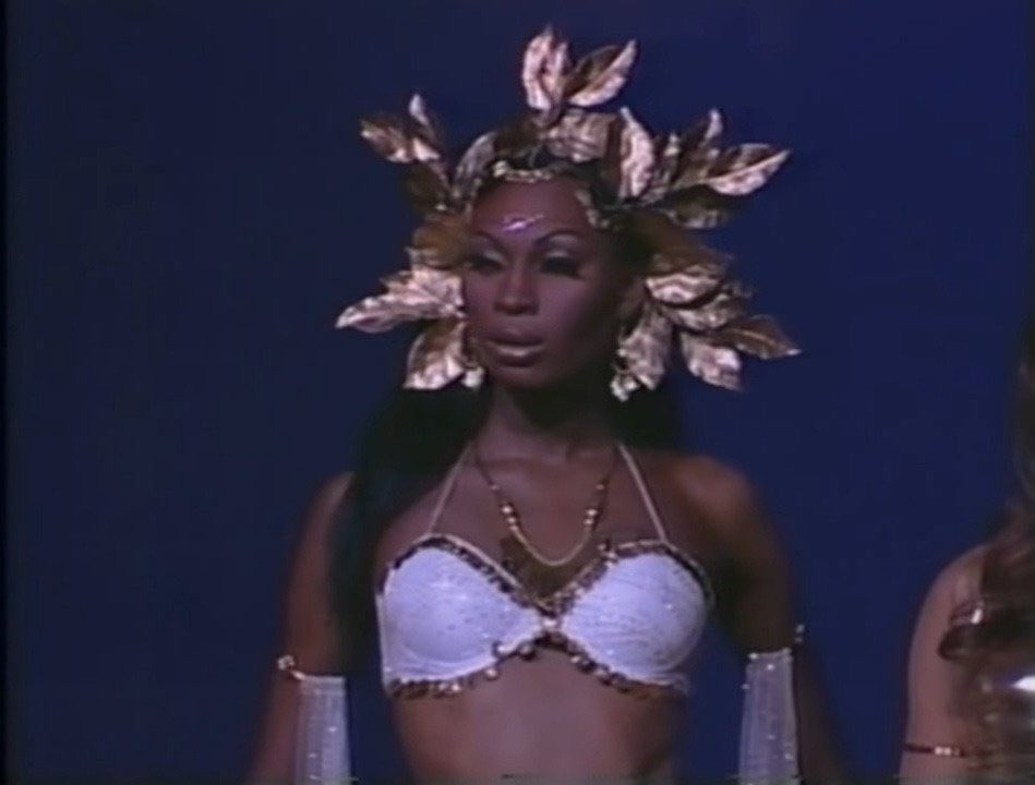 filmsbratz's tweet image. — dominique jackson, also known as tyra allure ross, at miss continental, 2002. ⚜️👸🏾💟