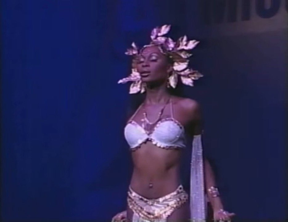 filmsbratz's tweet image. — dominique jackson, also known as tyra allure ross, at miss continental, 2002. ⚜️👸🏾💟