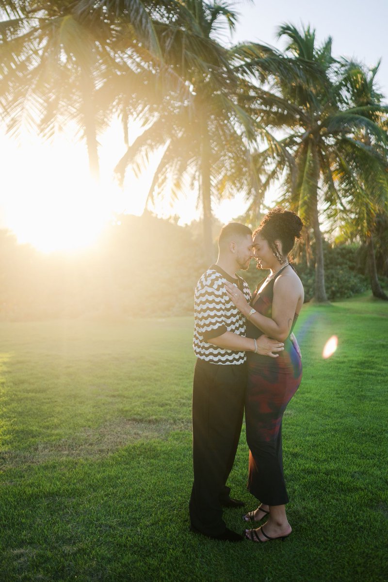 I've been quiet because it's REAL busy out here, between the high travel season, and friends and family all visiting for the holidays!

Here are the previews for the gorgeous Kacelyn and Rashar, who just got engaged on the most perfect sunset in Puerto Rico.

🌹 I Do Proposal