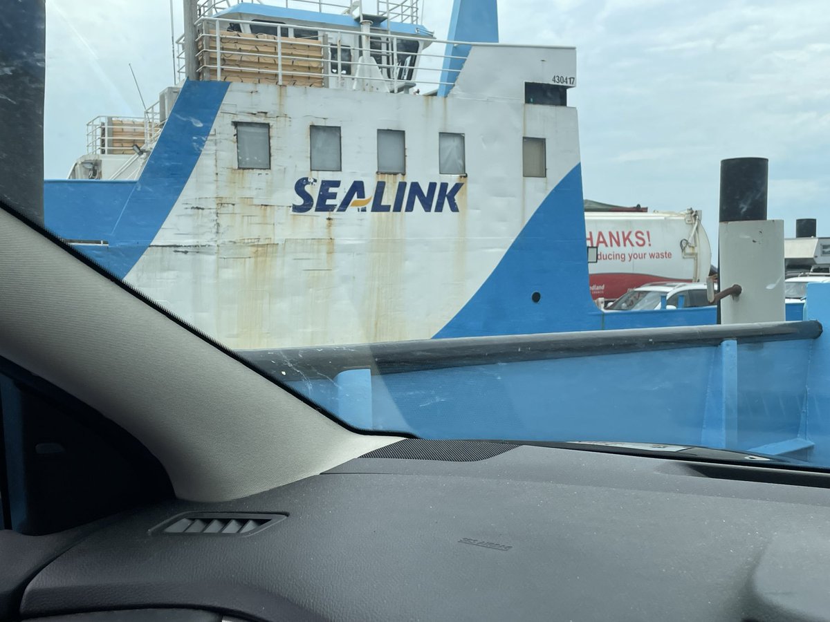 Julie Parnell tweet media