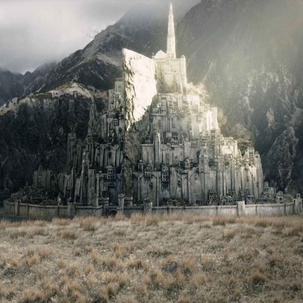 Dexerto's tweet image. The biggest ever Lord of the Rings Lego set has been leaked, priced at a reported $650 

Made up of 8278 pieces, the city of Minas Tirith will be the 6th largest Lego set ever in terms of number of pieces