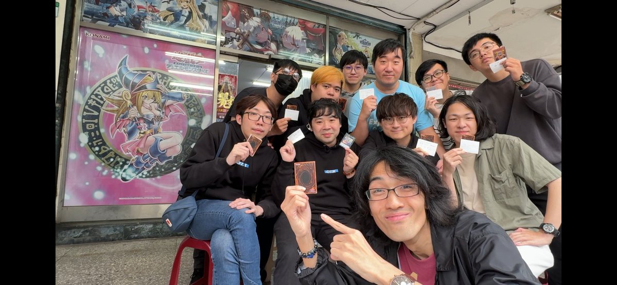 AnoYusei's tweet photo. #YCSA を含め、台湾で遊戯王…最高でした
「遊戯王は宝物」
そんな旅でした
台湾は2回目でしたが、
数えきれない決闘者の方々との再会、出会いがあり本当に遊戯王がたくさんのプレゼントをくれました
必ずまたきます‼️🌍
またみんなで遊戯王しましょう🧙🐉‼️
ありがとう台湾‼️
#世界で遊戯王 https://t.co/aPrRhf9iB9