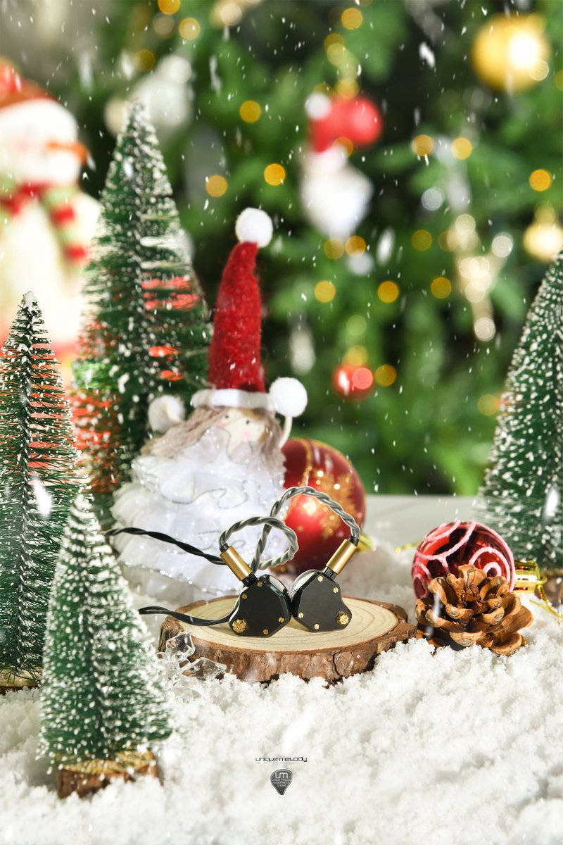 UniqueMelody_UM's tweet photo. Merry Christmas https://t.co/mTaOn4Z8tN