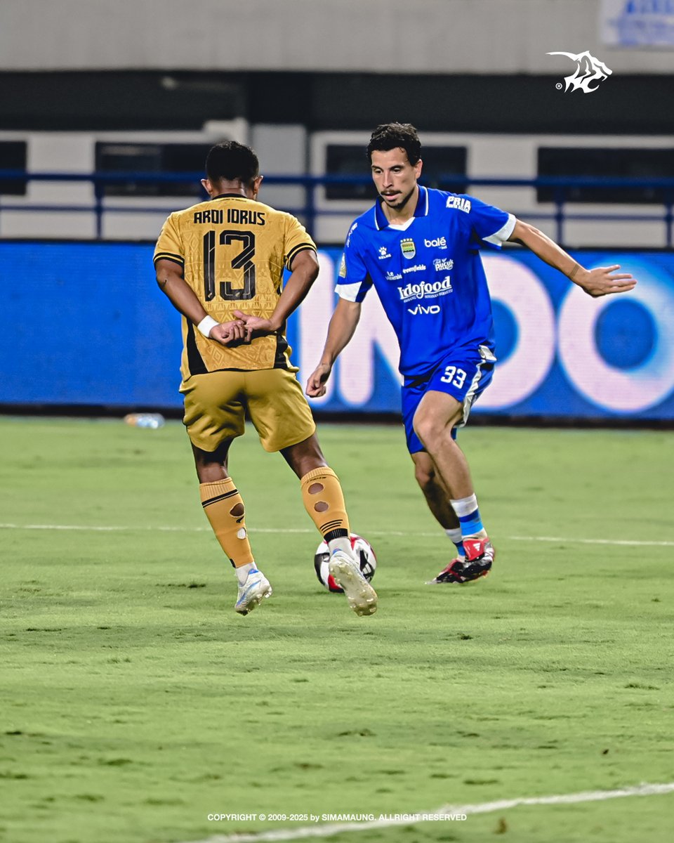 simamaung's tweet photo. Tahukah kamu?

Assist yang dibuat THOM HAYE  di pertadingan PERSIB melawan Bhayangkara FC menjadi assist pertama Haye di liga resmi bersama Persib.

#SIMAMAUNGSTATS #PERSIB https://t.co/1SgvqjCy19