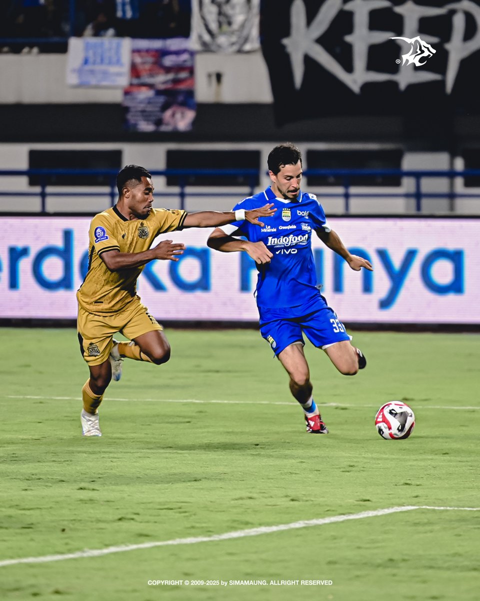 simamaung's tweet photo. Tahukah kamu?

Assist yang dibuat THOM HAYE  di pertadingan PERSIB melawan Bhayangkara FC menjadi assist pertama Haye di liga resmi bersama Persib.

#SIMAMAUNGSTATS #PERSIB https://t.co/1SgvqjCy19