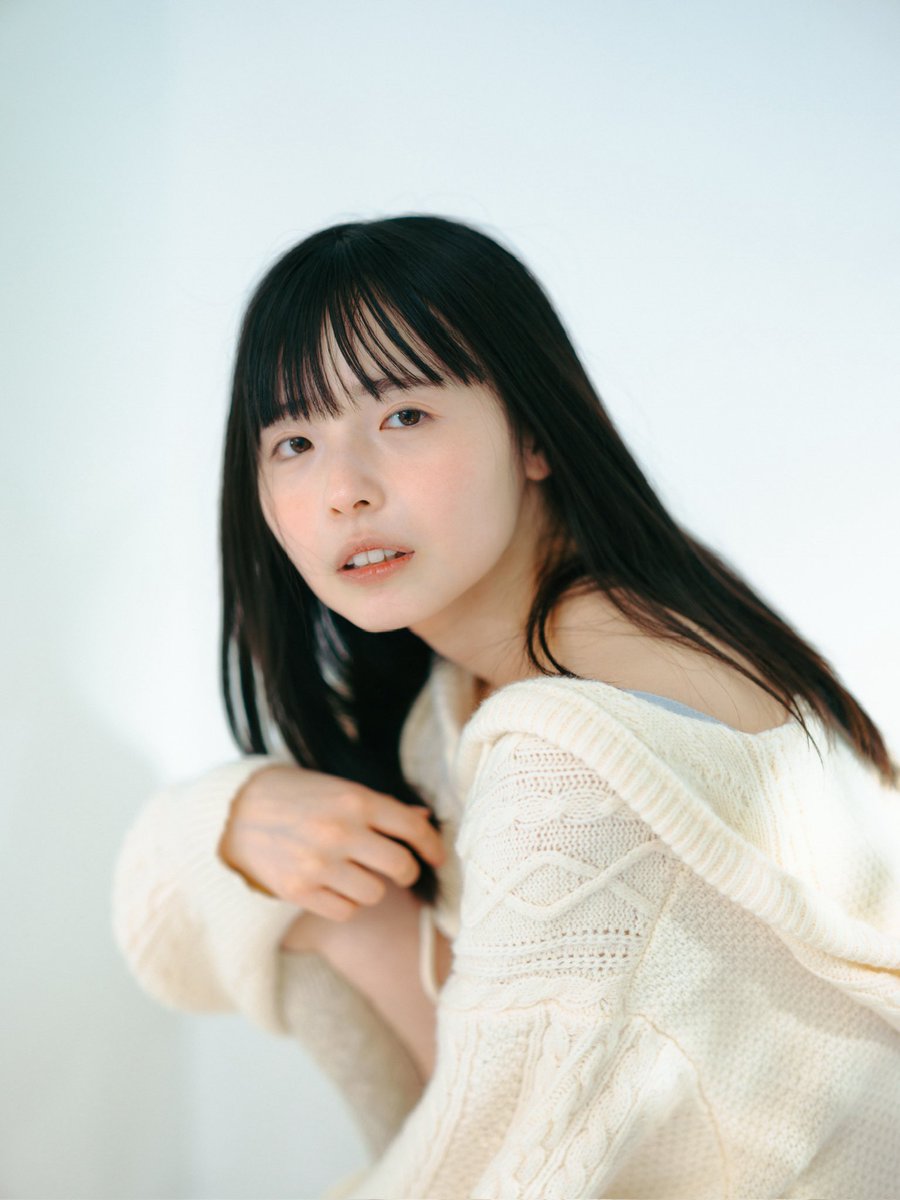 こまめ🍤1st写真集発売中【C107*2日目東8 Z-25a】 (@pipipi_koma