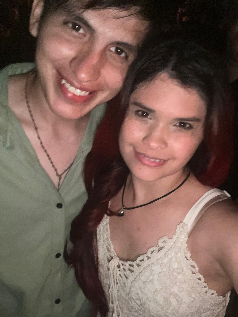 unificaciondevi's tweet image. Parte del team unificación, disfrutando en la fiesta del Aniversario de Circuito Mola el sábado 20 de diciembre. Fue una noche espectacular 🤗❤️ @jpdevi
#MOLA #Devi #GH #Corrientes