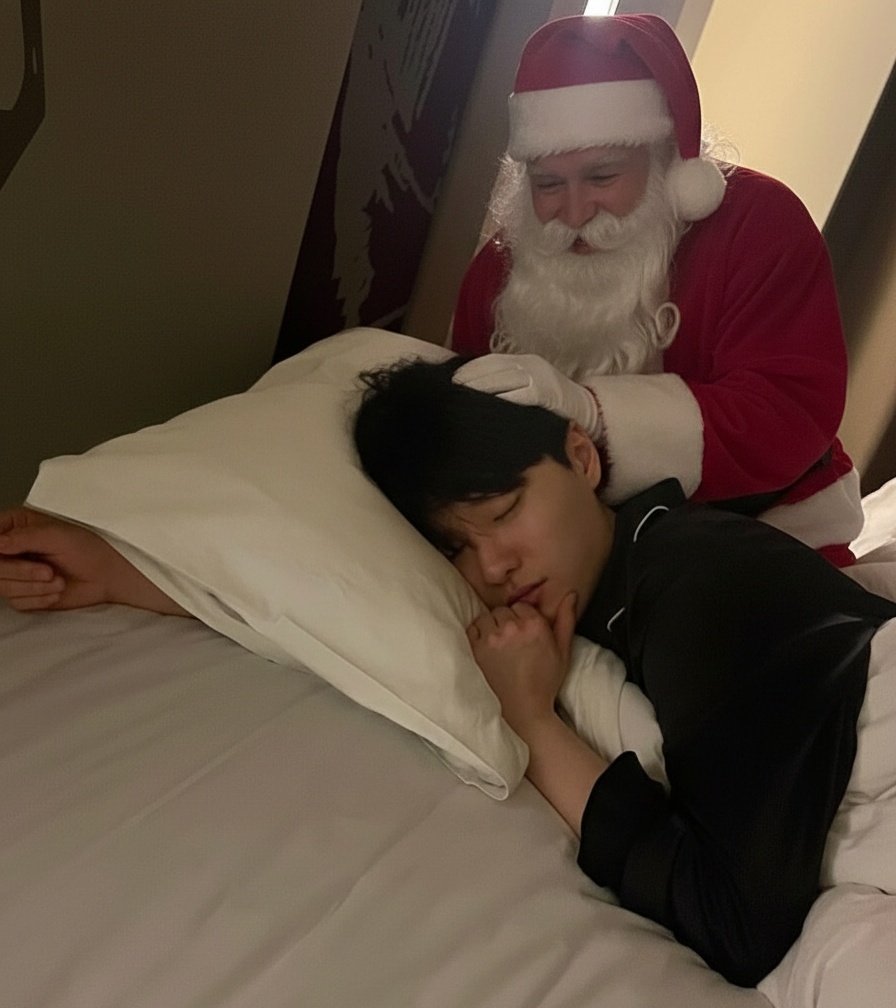 착한 아가! 
올 한 해 넘 수고 많았어!
꿈 속에서도 행복하길 

미리 Merry Christmas!!!! 🎄

#WOODZ #조승연 #우즈