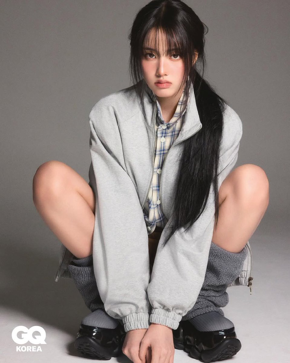 staycbread's tweet photo. SHE’S SO https://t.co/YZ1dzm9b2D