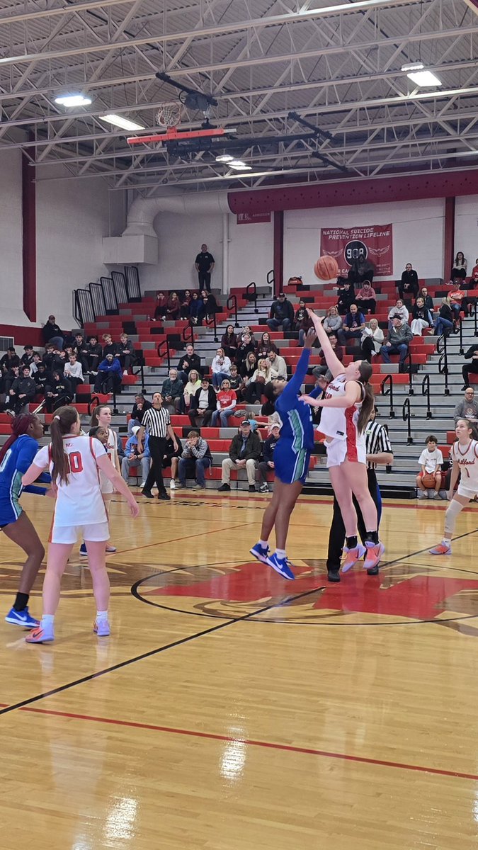 GirlsBkb's tweet image. UPSET ON TED DIXON COURT. Your Eagles come out fast and early and held off a 3rd qtr flury by the Warriors. EAGLES  take down the #1 ranked Warriors 59-48. Hold your heads high ladies‼ So proud of you all!🦅🏀