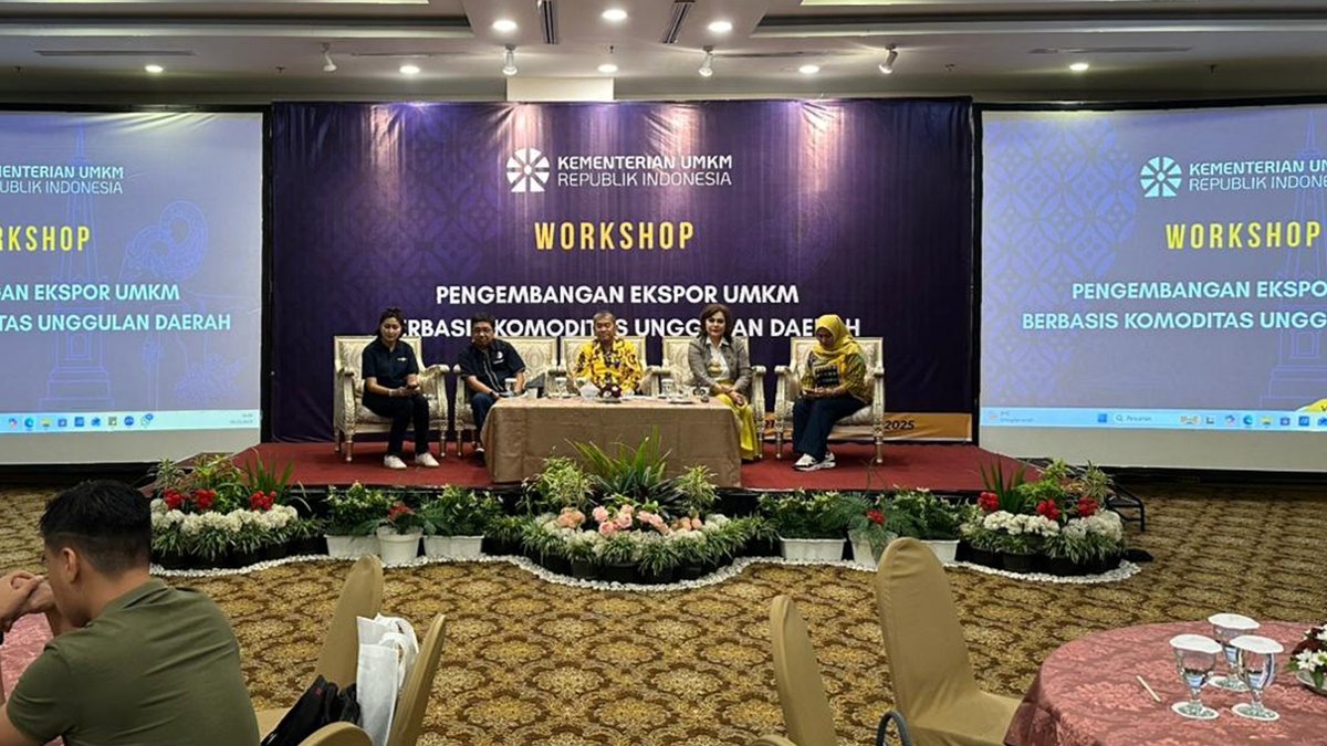 MNC Life &amp; MNC Insurance dorong ketahanan UMKM ekspor lewat edukasi proteksi usaha 🛡️
Melalui workshop Kementerian UMKM di Yogyakarta, pelaku usaha dibekali pemahaman manajemen risiko agar bisnis tumbuh berkelanjutan dan siap bersaing global.