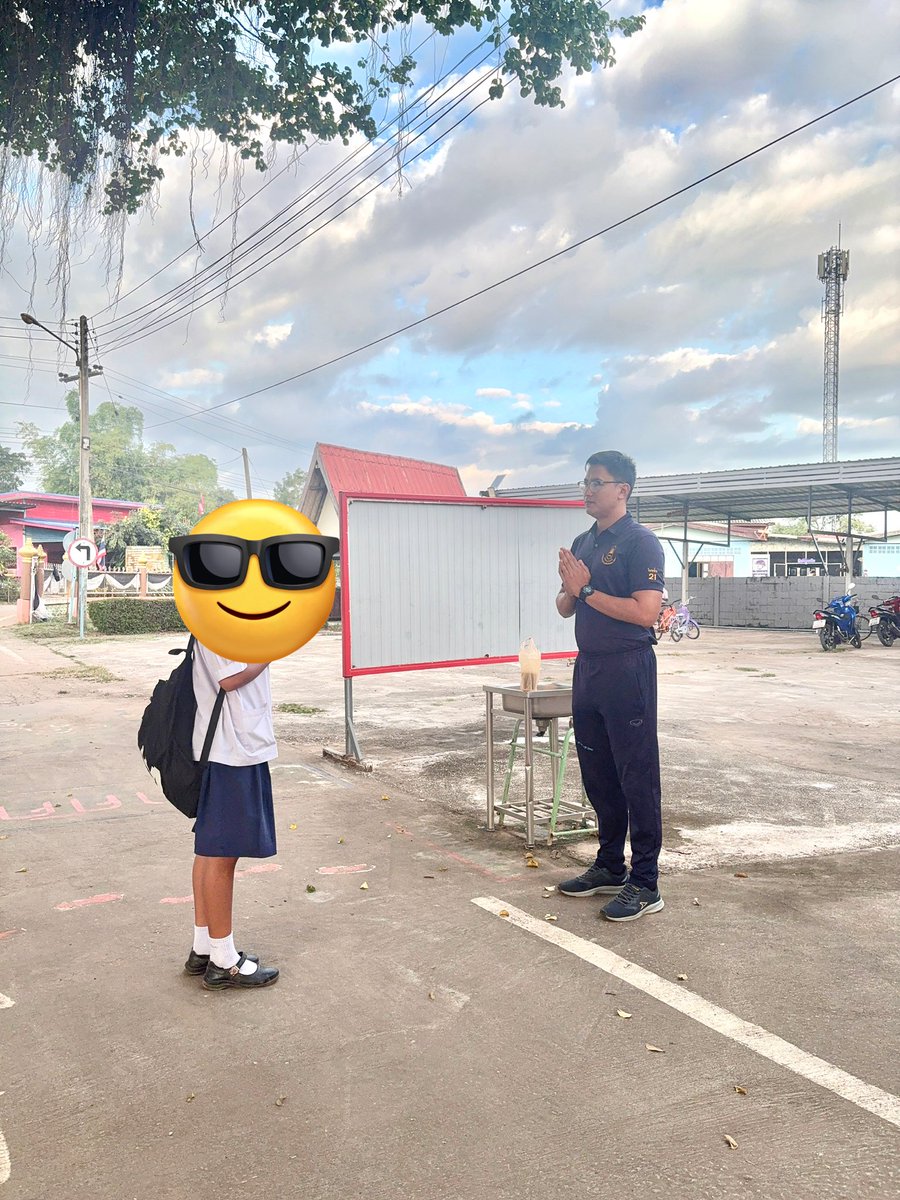 จีบครูอายุ 3+ ไม่ยาก ถืออเมริกาโน่ไม่หวานมาฝากก็ยอมละครับ 😊🐻🖤