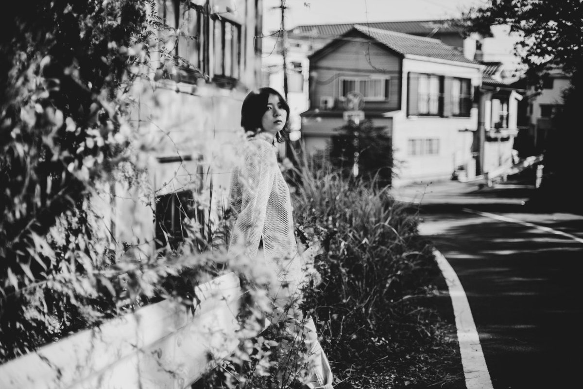 Negative_Pop's tweet image. 「between Love and Peace」公開！
Photo/  Jun Sonokawa  
Model/ 宮緒すず  

本作は「TOKYO PORTRAIT AWARD 25 –LOVE &amp;amp; PEACE–」（ギャラリー・ルデコ／2025年12月）にて、NegativePop賞を受賞しました。
ぜひご覧ください！
🔗 negativepop.net/production/bet…
#TokyoPortraitAward2025 #negapo #作品紹介