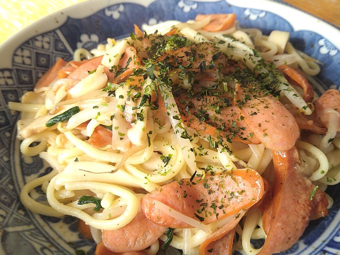 パックの塩焼きそば(゜д゜)ウマー 