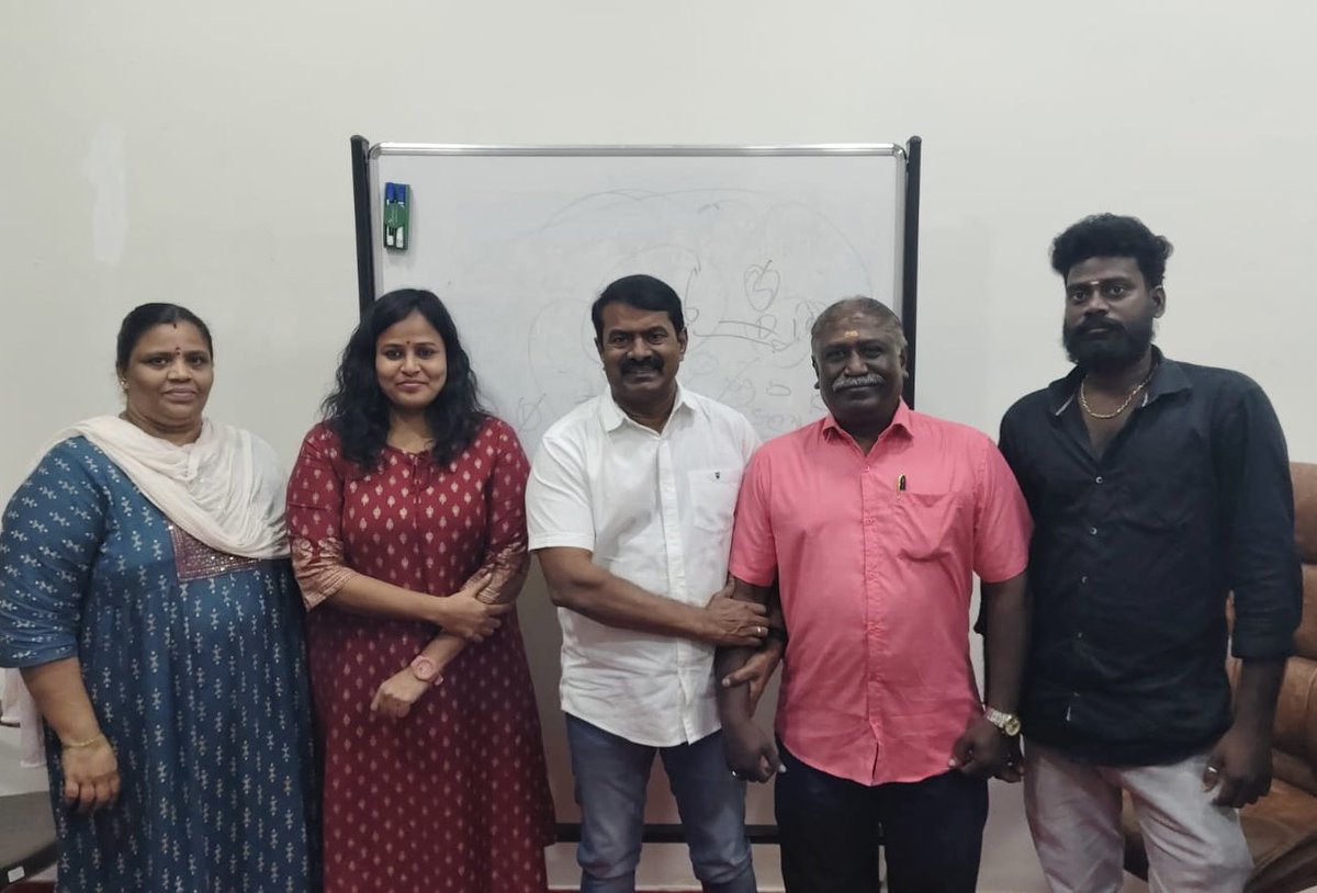 vennilaVT's tweet photo. நாம் தமிழர் கட்சியின் சார்பில் சென்னை ராதாகிருஷ்ணன் நகர் (RK Nagar) தொகுதியின் வேட்பாளராக 2026 சட்டமன்றத் தேர்தலில் களம் காண்கிறேன்.

வழங்கப்பட்ட இவ்வாய்ப்பினை, 
இன ஓர்மைக்கும், மண் மீட்சிக்கும், வடசென்னை ராதாகிருஷ்ணன் நகரில் சூழலியல் சீர்கேடுகளின் வழி வஞ்சிக்கப்பட்டிருக்கும் சமூகநீதியினை மீட்டெடுக்கவும்,
அறம் சார்ந்து முன் நகர்த்துவேன் என்று அண்ணன் சீமான் அவர்களுக்கும், நாம் தமிழர் கட்சியினருக்கும் உறுதியளிக்கிறேன்.

@NTKEnvWing @Seeman4TN @NaamTamilarOrg @_ITWingNTK