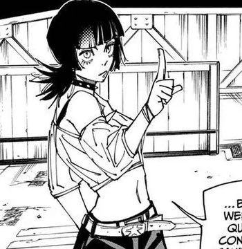 same exact pose too omg kirara looks so good i love her