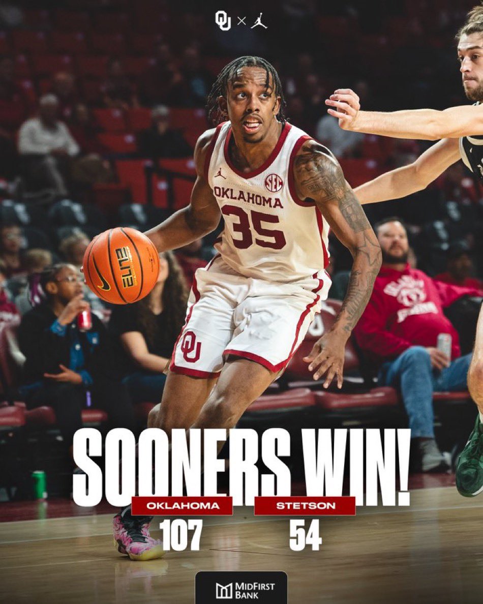 KREFsports's tweet image. What. A. Day from OU Men’s and Women’s hoops.

Two wins with 233 combined points! 
@OU_WBBall @OU_MBBall