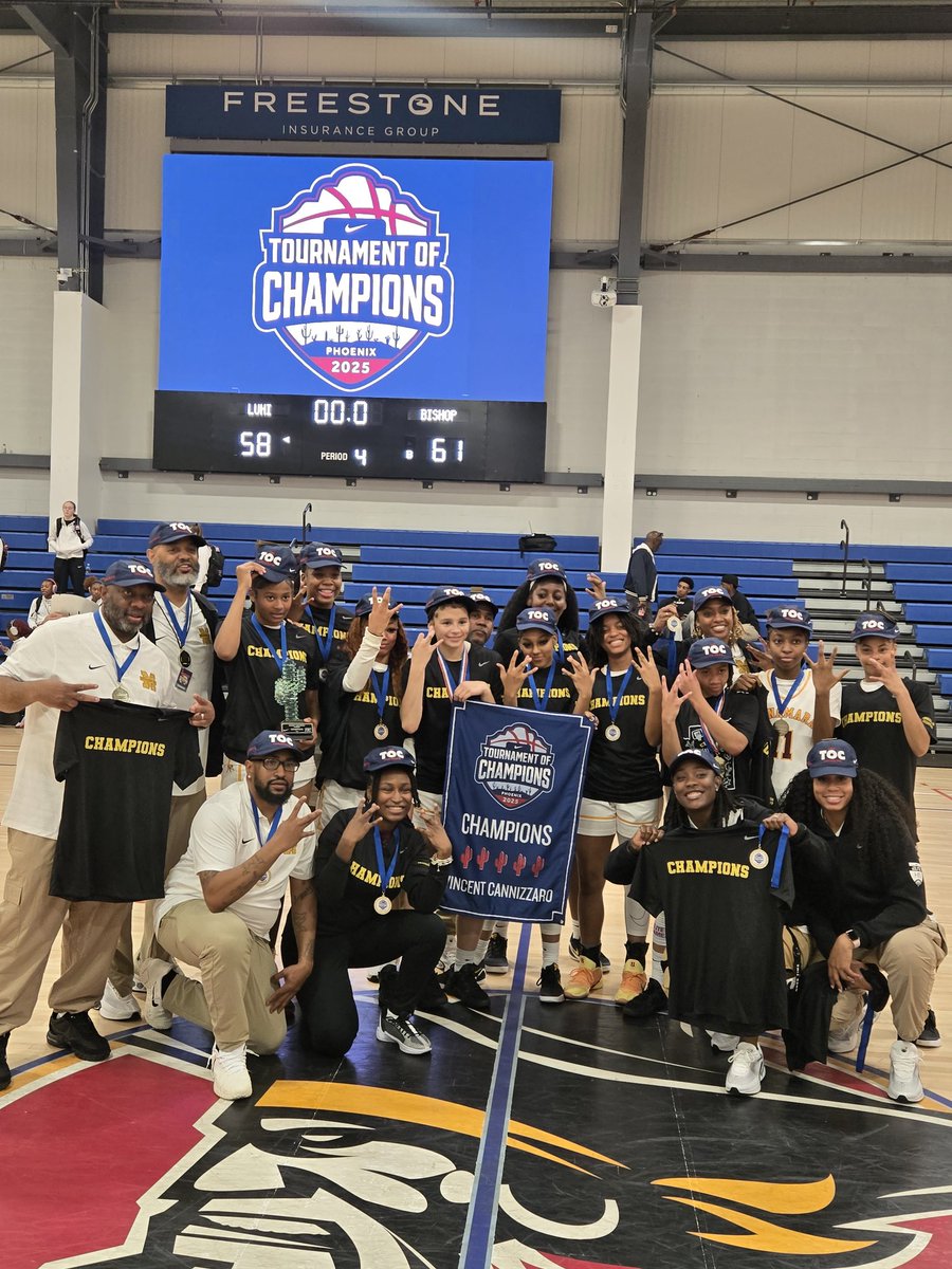 CedricCobb_'s tweet image. The champions of the Cannizzaro division in the @niketoc Tournament Of Champions is @BMacLadyHoops (MD). 🏀 @GreggRosenberg1 @jacob_seliga @EVision_AZ @Courtside365 @Aa_ronWilliams @SheGotGame7 @gemsinthegym @ESPN_WomenHoop @NYGHoops @jacob_seliga