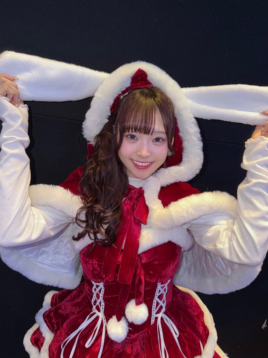 moe_pxrb's tweet photo. 12/22 Pixel Ribbon Christmas LIVE
『Magic Gift 』 ☃🎀*❄️·̩͙
もっと好きになったやろー？🐰

 #PixelRibbon #ぴくりぼ #黒崎萌 https://t.co/Mo8JkTapgF