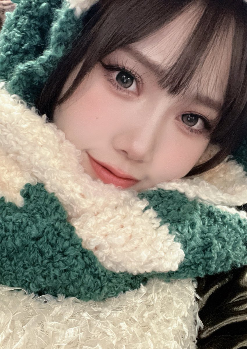yamatou_momo's tweet photo. きりPママのてづくりマフラー💚🤍
わんわんみたいでかわちい🐶 https://t.co/QMjyqeaG69