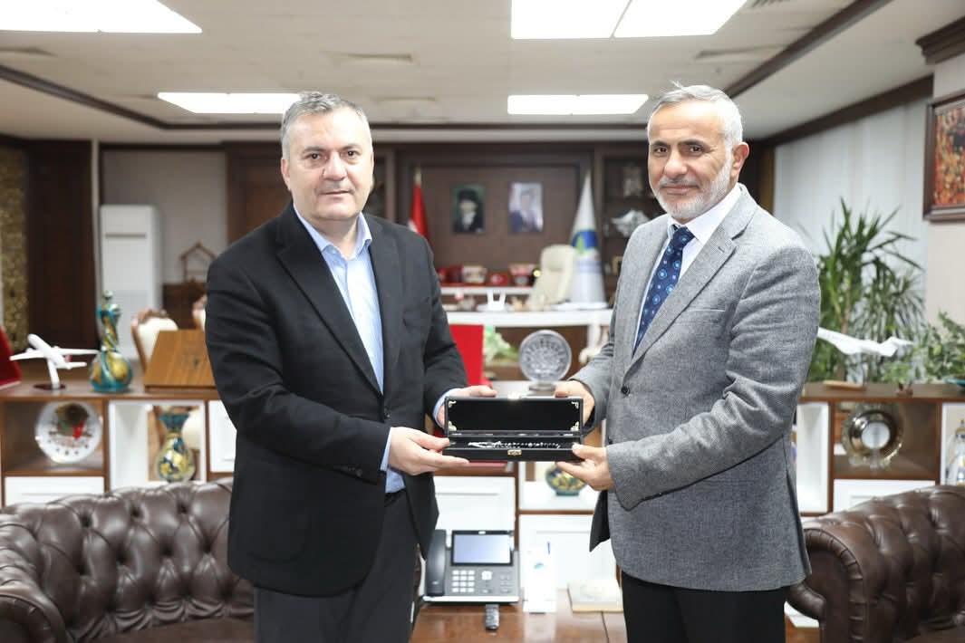 avbakidemirbas's tweet image. Çankırı Orta Dodurga Belediye Başkanımız Hasan Hüseyin Kaşıkçı'ya nazik ziyaretleri için teşekkür ediyor, çalışmalarında başarılar diliyorum.

#Belediyeı #YerelYönetimler #Ziyaret #Çubukbelediyesi #Çubuk