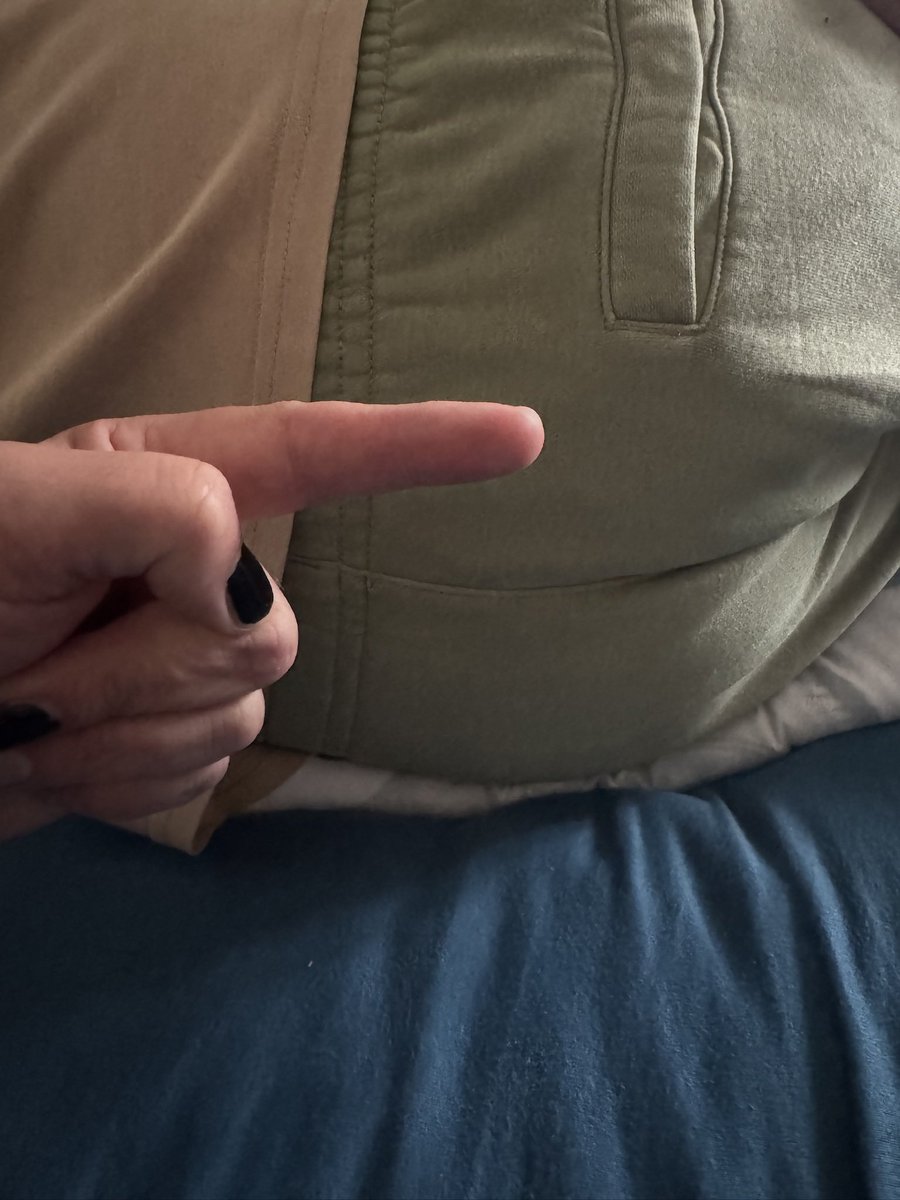 ADVENT CALENDAR
23/24

We took off our shoes and started to get messy and naughty! 👟🧦🥹😮‍💨🤤🥵🖕🤜🤛👃👅🦶🍆

#chavssneakers #sneakersboys #chavslads #scallychavs #chavssex #socksfetish #sneakersfetish #nikefetish #newbalancefetish #gayslides #boysfuck