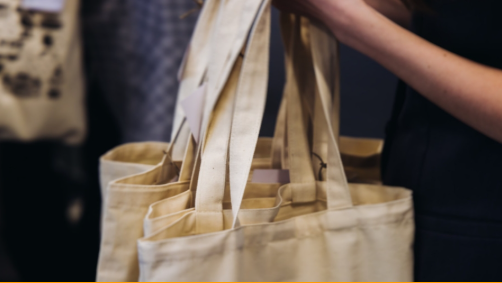 الحكومة تعفي استيراد قماش إنتاج الأكياس البيئية من الرسوم والضرائب 