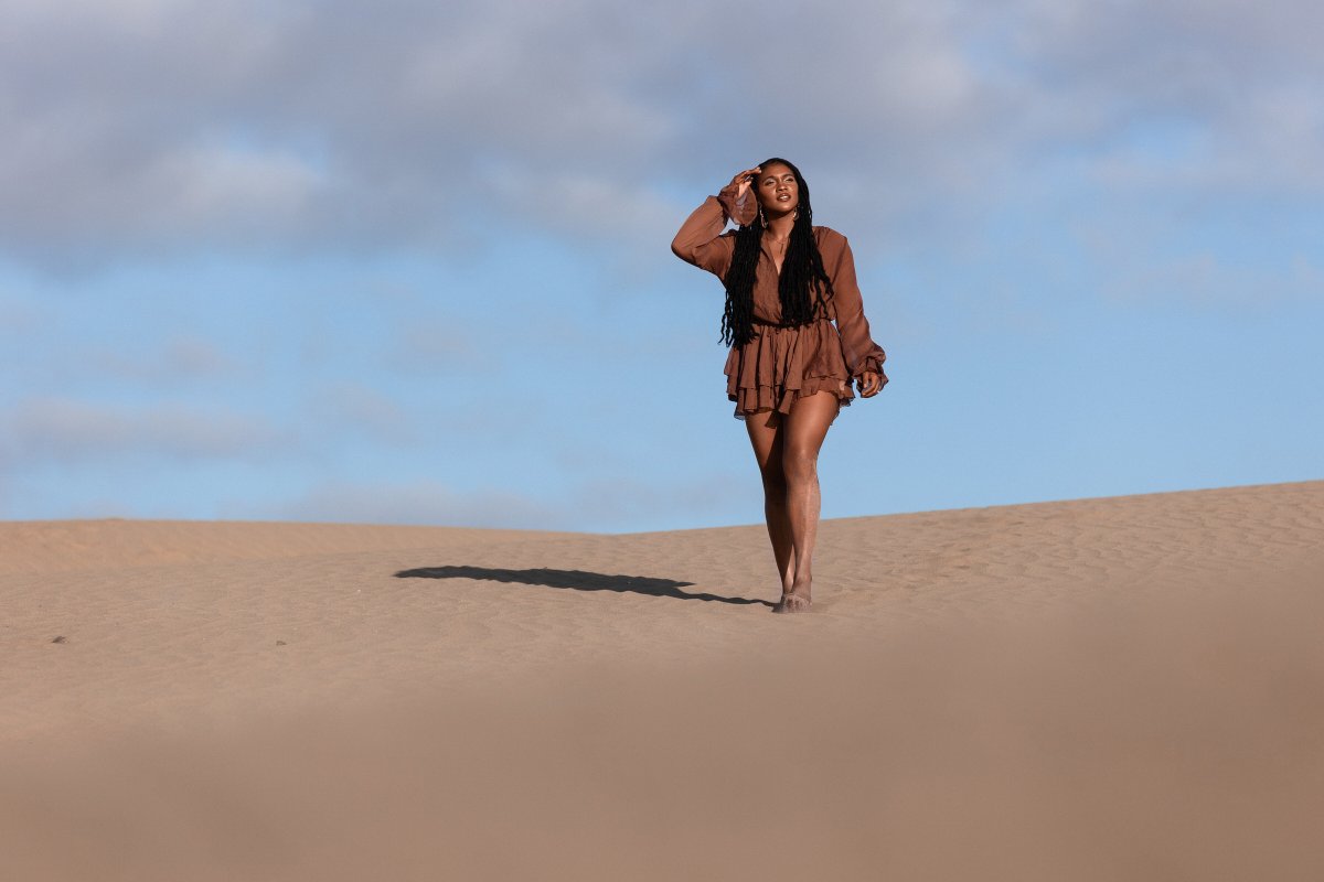 Slavikfi's tweet photo. Golden hour in Maspalomas hits differently.
Soft dunes, warm light, and space to just be — perfect for portraits, couples, maternity, and family moments that feel natural and timeless.
Some places don’t just frame the photo. They shape the feeling.

https://t.co/PyEoKNFElY https://t.co/WpvwlqBGj2