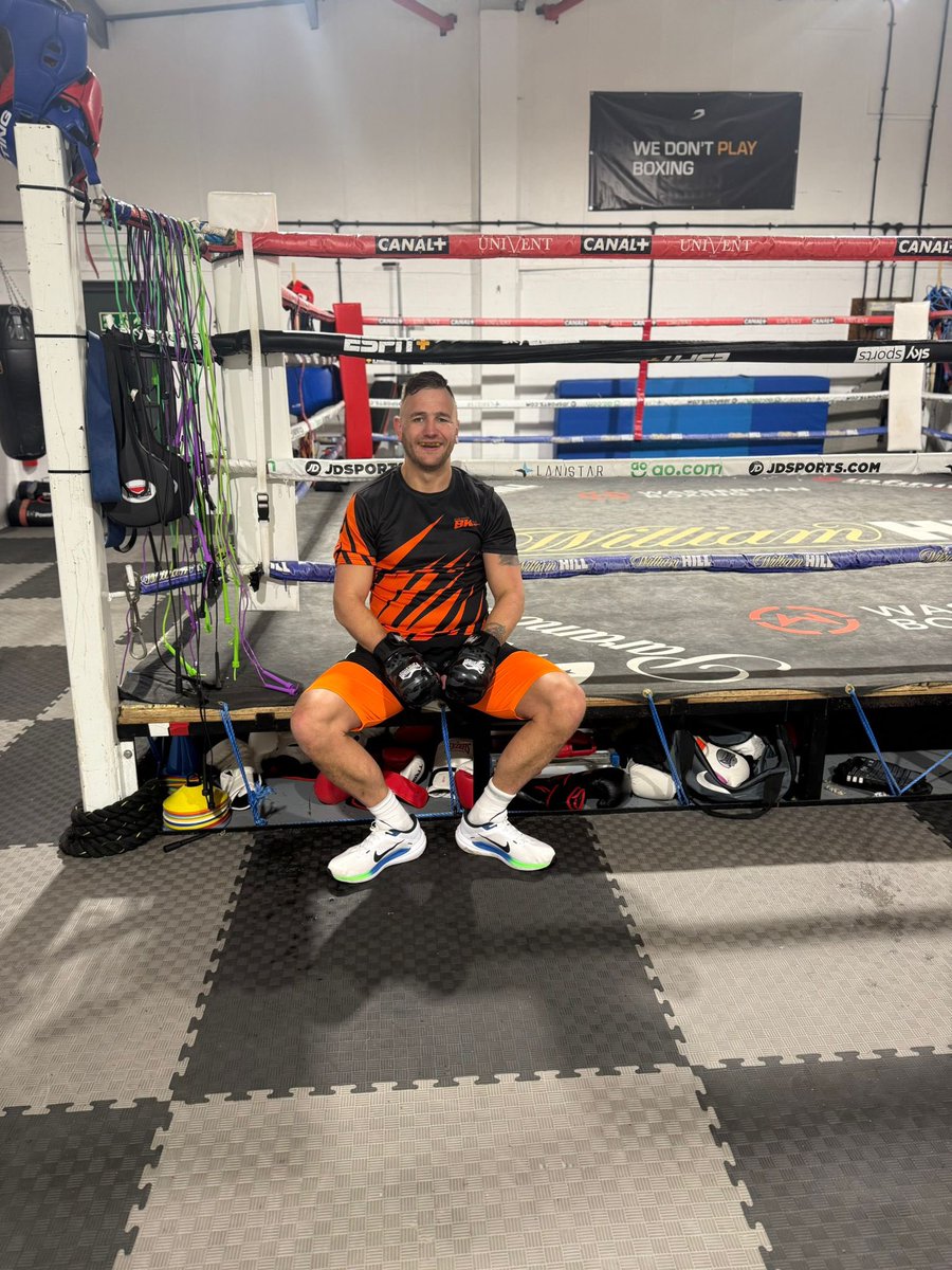 Another good session in the bag, ticking over throughout the Christmas period, feeling good and laying the foundations for a big comeback in 2026 💪🏻 🩸 
<a href="/bkb_official1/">BYBBKB</a> <a href="/bkbbareknuckle/">BKB Bare Knuckle Boxing</a> 

#TheNightmare #WarriorsCode #Fighter #BareKnuckleBoxing #Gym