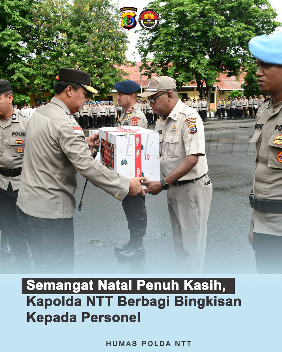 humas_polda_ntt's tweet photo. Sobat Humas Polri
.
.
.
Menjelang perayaan Hari Raya Natal, Kapolda Nusa Tenggara Timur Irjen Pol Dr. Rudi Darmoko, S.I.K., https://t.co/hl2YOCLQn0. menyerahkan bingkisan Natal kepada personel Polda NTT.
#PoldaNTT
#KapoldaNTT
#IrjenRudiDarmoko
#PenghargaanPolri
#TimSus https://t.co/qVFSqd2Gcj