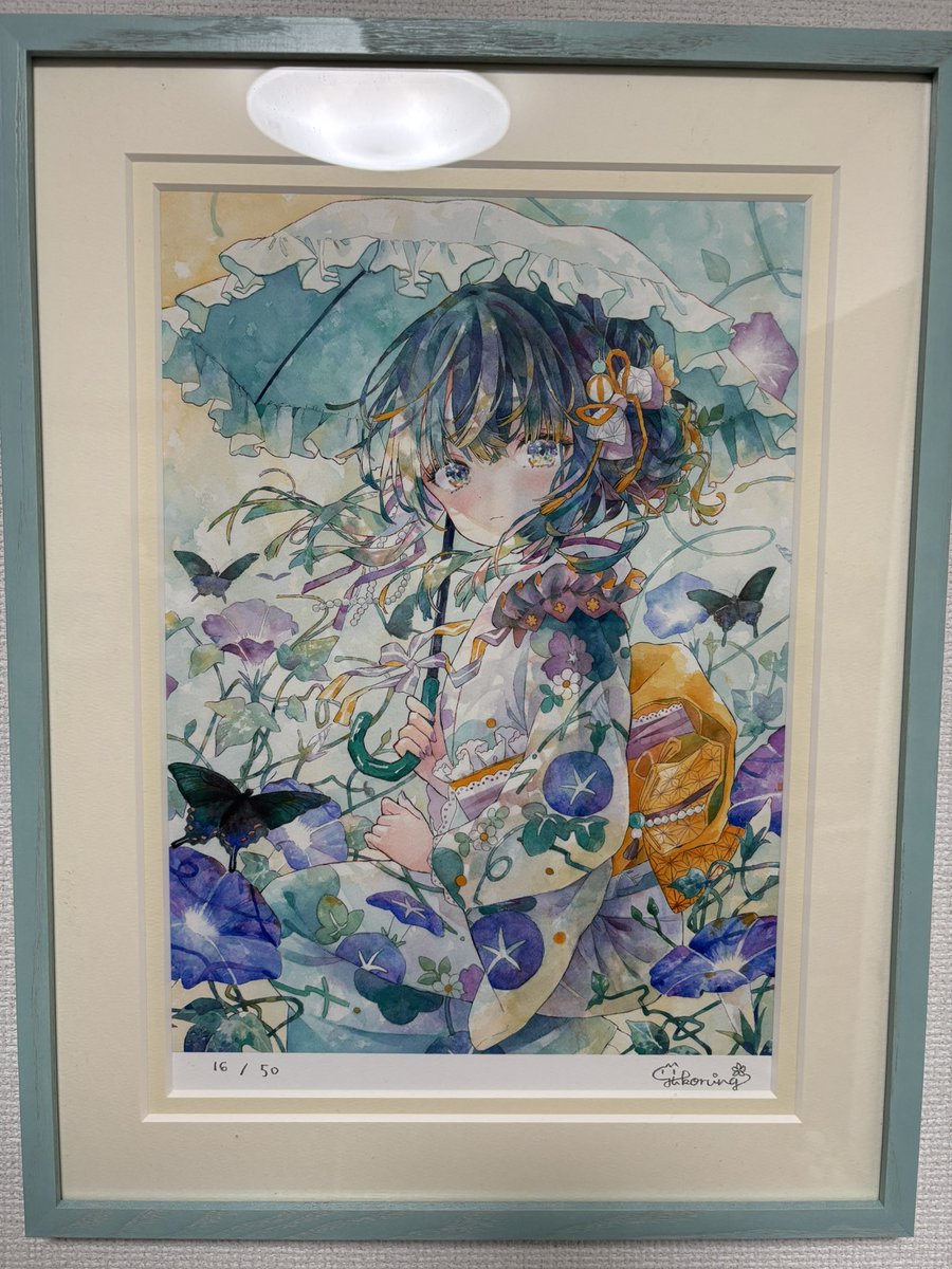 night_of_sooen's tweet photo. 優子鈴先生(@_yukoring )の「朝顔、日傘をさす少女」の複製原画が届きました。
あぁ…息を呑む…めっちゃ綺麗…
お口のないサインやっぱりかわいい…(
証明書入りの封筒にはちゅむりマステ、ちゅむりステッカーまで貼られてるサービスまで。ありがとうございます…🙇♂️
#PAINTISM https://t.co/NezFFDjoeV