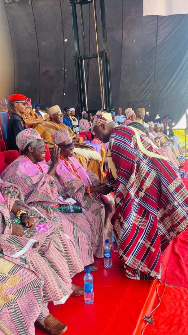 BuhariOyoNorth's tweet image. cultural tourism. Yesterday, I reinforced my belief that when we champion our culture and come together as one, there is no limit to what we can achieve. Congratulations to the entire planning committee, all participants, and all sons and daughters of Ogbomoso. 
Ákíkanjú ni wa