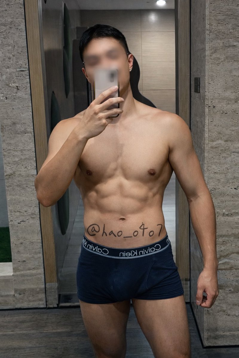 hao_o4o7's tweet image. 最近慢慢把訓練節奏找回來
線條也一點一點回到身上
不追求極致
只想維持自己舒服、也好看的狀態

來個 body check
看的人，第一眼都停在哪？

#bodycheck